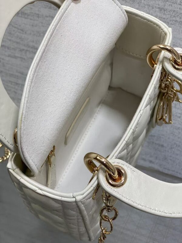 Dior White - 图片 2
